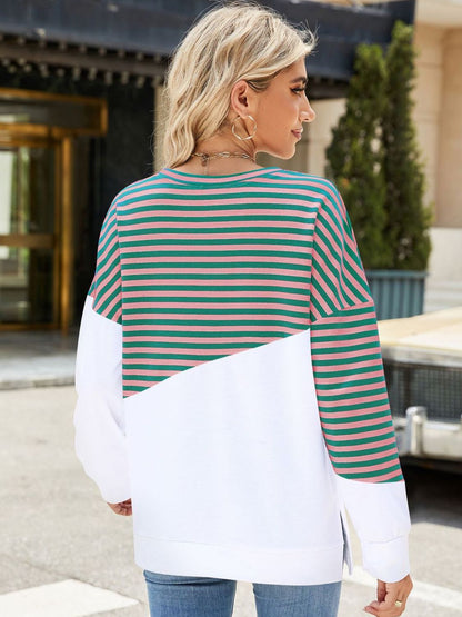 Sudadera de manga larga con aberturas y rayas en contraste