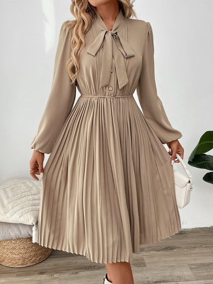 Vestido de manga larga con lazo en el cuello y pliegues Perfee