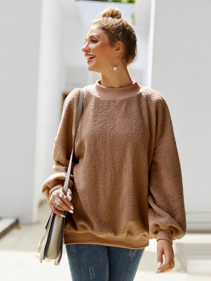 Sudadera con cuello alto y hombros caídos de Ivy Lane