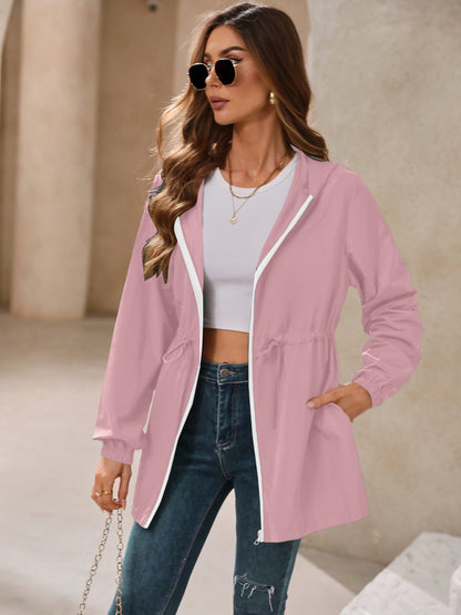Cortavientos con capucha y manga larga impermeable para exteriores de Ivy Lane
