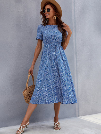 Vestido midi de manga corta con cuello redondo y estampado de miel