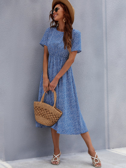 Vestido midi de manga corta con cuello redondo y estampado de miel